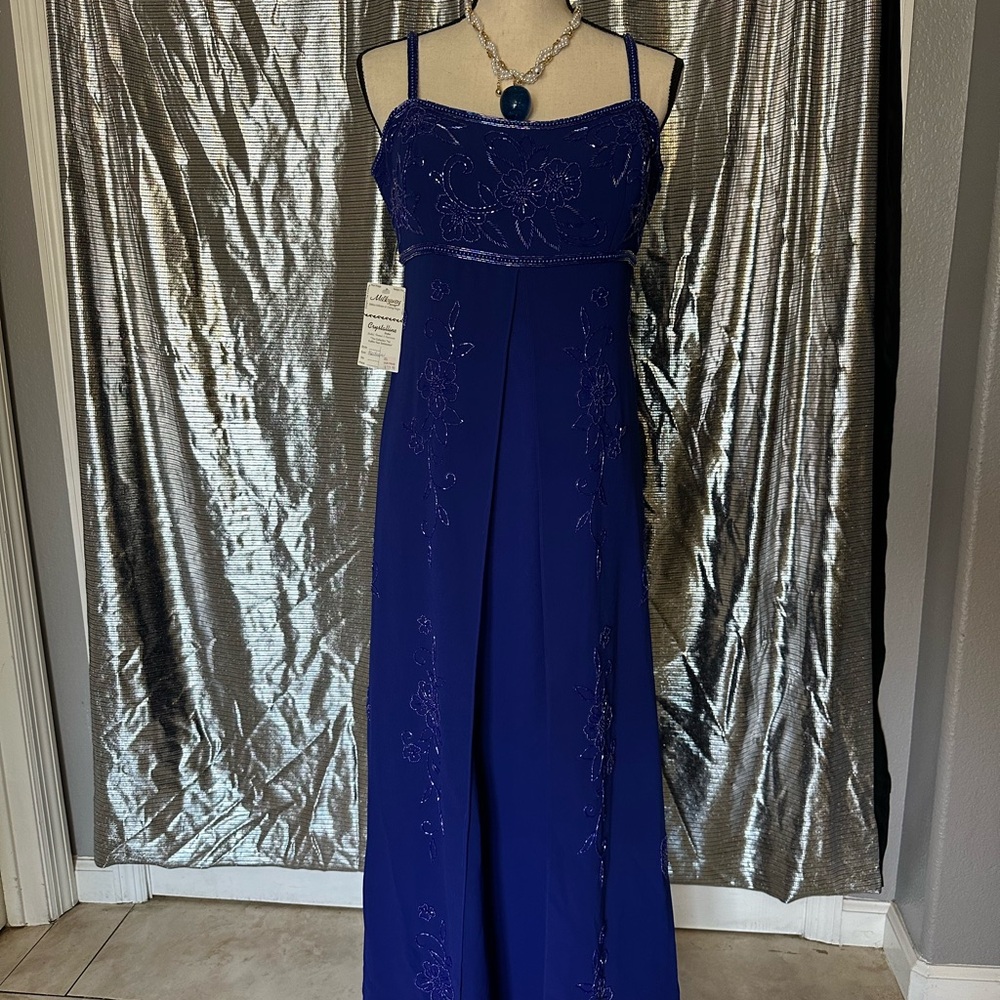 Elegant Blue Evening Gown